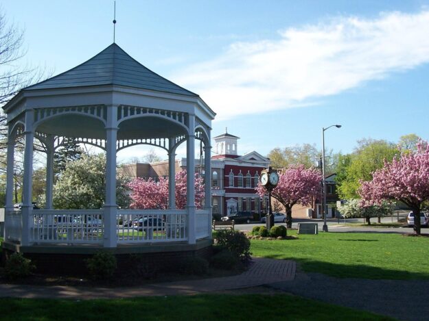gazebo Chatham Borough, NJ: A Morris County Municipality