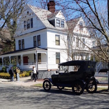 Movie crews return to Morristown street where Meryl Streep once starred Movie crews return to Morristown street where Meryl Streep once starred