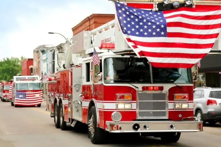 4th-of-july-firetruck July 4 Firetruck