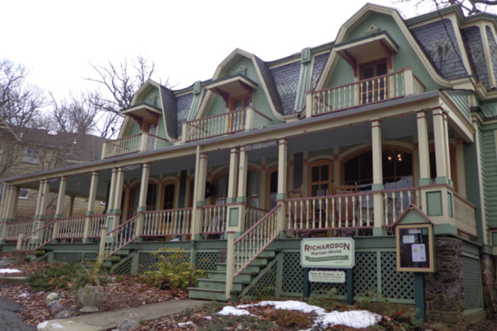 Mount Tabor Celebrates 30th Annual House Tour Showcasing Victorian Charm