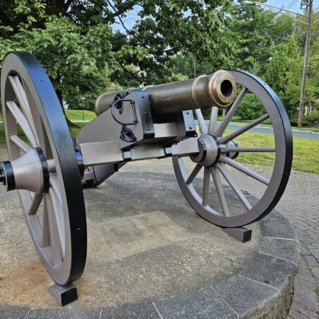 Restored Replica Cannon Stands Proudly at the Front Line of Local Revolutionary History Restored Replica Cannon Stands Proudly at the Front Line of Local Revolutionary History