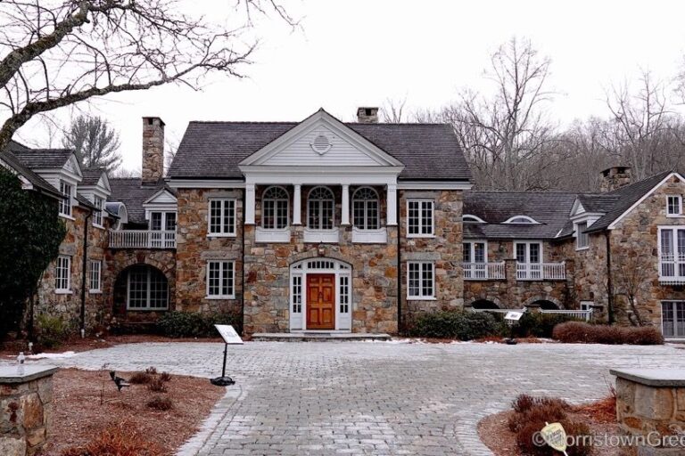 Mansion in May Wildfair's Winter Makeover