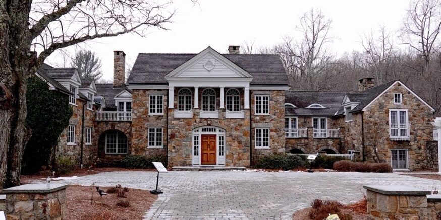 Mansion in May Wildfair's Winter Makeover