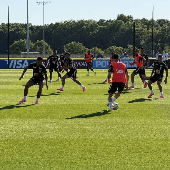 Team Brazil Makes Big First Impression at World Cup Training Ahead of Opening Match