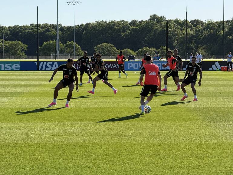 Team Brazil Makes Big First Impression at World Cup Training Ahead of Opening Match