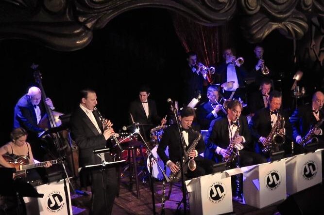 MORRISTOWN JAZZ & BLUES FESTIVAL ON THE GREEN IN AUGUST